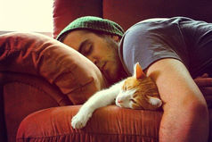 Муж сегодня бормочет во сне: 