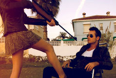 Посоветуй, что почитать? Почитай «Отче Наш»… пока я… буду читать твой телефон