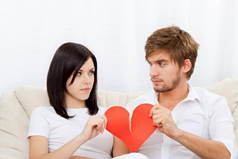 Чем пугать жену разводом. Пораскинь мужик мозгами: Ты в одних трусах с долгами будешь нужен только маме!