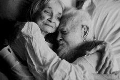 Если человек не хочет прожить с тобой до глубокой старости, значит не надо тратить на него свою молодость!