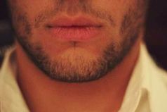 Он обещал ей подарить весь мир, а сам не смог обеспечить даже такой мелочи, как верность.