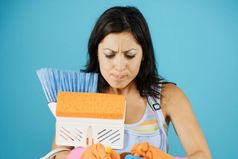 Пошла мыть голову — помыла ванну, раковину, стиралку.  Хочу чаю — боюсь идти на кухню.