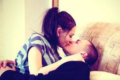 Верная не та, за которой следишь и звонишь каждую минуту, чтобы проверить. Верная та, которой ты даешь полную свободу, а она остается с тобой.