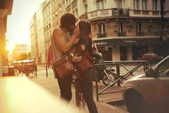 Идеальных людей не бывает, цените тех, кто смог полюбить ваши недостатки.