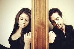 Прижать человека к сердцу можно даже на расстоянии.