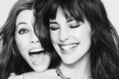 Погода за окном так и шепчет: купи коньячок, позови подруге!