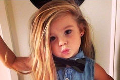 Папа, папа, посмотри, как я тебя нарисовала! Только волосы оранжевые. Ну, нет у меня карандаша ЛЫСОГО цвета!