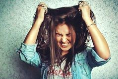 Обрадовалась, была счастлива, обиделась, страдала, плакала, злилась на весь мир...теперь смешно...И все это за полчаса! Ничего не поделаешь, темперамент!