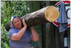 Русская баба сильна и могуча!!! Вмиг улетает навозная куча, каши наварит, бардак уберёт, а если бухнёт, то и рыло набьёт!!!