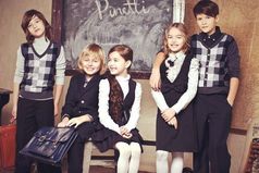 В школе снова ввели форму. И что же получилось в результате? Цены как у «АРМАНИ», фасон от бабы Мани! Расцветка от дяди Феди, а шьют в лесу медведи!