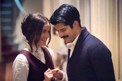 Люблю людей, с которыми можно сходить с ума, разговаривать на не важные темы и забывать про всё важное.