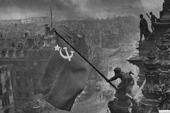 День Победы — праздник победы СССР над нацистской Германией в Великой Отечественной войне 1941—1945 годов. Отмечается 9 мая.