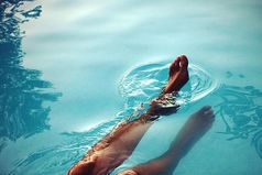 Вот встречаются же в жизни люди!!!  Плавают мелко, но так воду мутят!