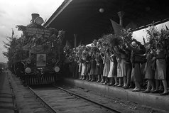 День Победы - праздник седины наших прадедов, дедов и кто младше.