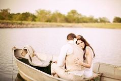 Чем старше становишься, тем меньше хочется этих дешевых интриг, пустых спектаклей, истерик. Хочется всего лишь уютный домик, вкусный ужин, человека, который знает сколько сахара положить в твой кофе.