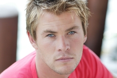 Настоящий мужчина не тот, который заводит новую девушку каждый вечер. А тот, который каждый вечер заводит одну и ту же.