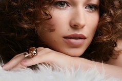 Завтра - первая страница из 365 страниц книги. Напишите её хорошо.