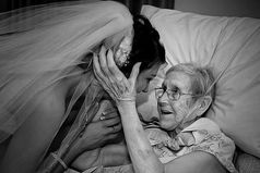 Однажды мне моя мама сказала: «Для слез есть три случая: свадьба, похороны и рождения ребенка, а остальное всё ерунда»