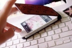 Иногда так и хочется увидеть незнакомый номер в вызове, ответить и услышать знакомый голос: 