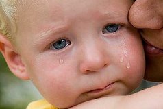 СТРАШНО - когда малыш ждёт маму, а мамы уже нет.