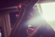 Самое важное в отношениях - стремление обеих сторон их сохранить вопреки всем преградам.