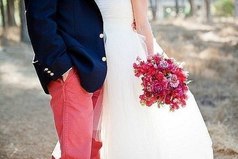 Ты замужем и у тебя нет норковой шубы, бриллиантов, ты ездишь на маршрутке, да еще и работаешь?!? Поздравляю - ты вышла замуж по любви!