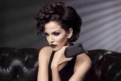 В характере человека есть три золотых качества: терпение, чувство меры и умение молчать. Иногда в жизни они помогают больше, чем ум, талант и красота.