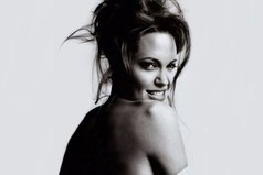 Не родилась еще та яйцеклетка, которая бегала бы за сперматозоидом. Не будем спорить с природой!