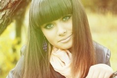 Плевать на всё… Я королева!!! А остальным… Я так скажу… Как я живу… Не ваше дело! Судите лучше… Жизнь свою!!!