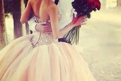 Серьезные отношения заканчиваются свадьбой.