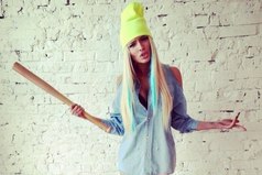 Больно? А мне пофиг! Мне папа говорил, что я у него сильная девочка.