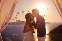 Один много говорил, второй много писал. А третий пришел и надел ей кольцо на руку. Увез к себе и сделал её счастливой!