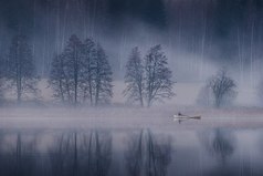 Самая тяжелая болезнь на свете - это привычка думать. Она неизлечима.  