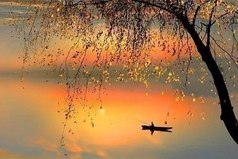 Позволь каждой ошибке научить тебя великому уроку: Каждый закат — это начало очень-очень яркого и большого рассвета…