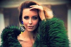 Мне сегодня знакомая такой искренний комплимент сделала: ты, говорит, так хорошо выглядишь, что аж бесишь!!!