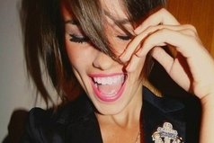 Поссорилась с мужем. Кинула в борщ виагры, ох как он бегал за мной, как извинялся.