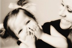 Обнимая сына - чувствую мужское плечо. Обнимая дочь - чувствую... духи... тырит.