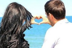 Кто-то очень долго трепет тебе нервы, доводит до слез, проверяет достойна ли ты его. А кто — то входит в твою жизнь тихо, на цыпочках. Постепенно заполняя ее собой. Залечивает раны. Возвращает улыбку. И все это происходит так просто и естественно, что ты даже не замечаешь, как вы уже одно целое.