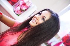 Смех без причины - признак счастья, придурки.