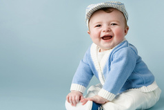 Подарив женщине сына, Бог дает ей возможность попробовать самой воспитать Настоящего Мужчину, способного не только говорить комплименты, но и совершать поступки!