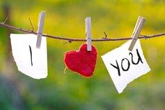 Любовь - это единственный лейбл, который никогда не выйдет из моды.