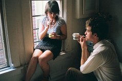 Двойственное чувство, когда пытаешься закрыть глаза на все, начиная общение с человеком с нуля, но понимаешь, что ничего не выйдет.