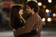 Только она одна из всех, кого я помню, смотрела мне прямо в глаза - так, словно я что-то значу.