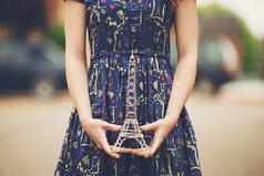 Вы получаете то, на чём концентрируетесь. Если вы ищете положительные вещи, вы их и получаете. Это основной закон природы.