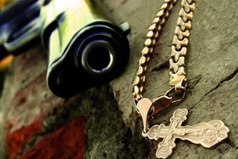 Я завалю любую блядь. кто оскорбит родную мать. Не жалко жизнь свою отдать. За женщину чьё имя мать.