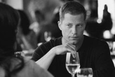 Один ломает свои планы, чтобы в любой момент быть свободным для тебя. А другой просто живет своей жизнью и вписывает тебя в свои свободные минуты. Разница ведь есть…