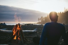 Тот, кто может быть счастливым в одиночестве, является настоящей личностью. Если твое счастье зависит от других, то ты раб, ты не свободен, ты в кабале.