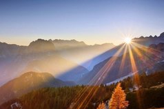 Удивительно, что может сделать один луч солнца с душой человека. 