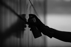 Я, пожалуй, останусь сумасшедшим. Буду жить так, как хочу, а не так, как хочется другим.