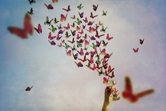 Не расставайся просто так с мечтой. Может она просто еще не готова исполниться.